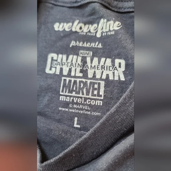 Men's L NWT Marvel Captain America Civil War Short Sleeved T-Shirt - Picture 4 of 12